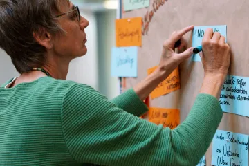 Teilnehmer*innen beim Netzwerktreffen Bildungsberatung Freiburg 2025